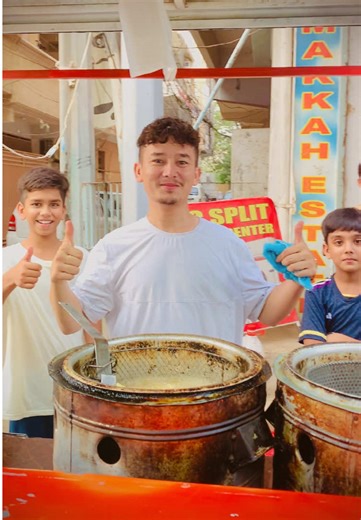 Atool plastiki murgi de🤡🤷 #foryou #foryoupageofficiall #foryoupage #trendingvideo #viralvideo #viral #tiktokindia #tiktokpakistan #tiktokiraniتیک_تاک_ایران🇮🇷 #karachi #kabul #peshawar #bigfabio🇦🇱⚔️🦅🤟🦁 #tiktokoffical #tiktokafghanistan🇦🇫 #tajikistan #Pakistan #uzbakistan #afghanistan🇦🇫