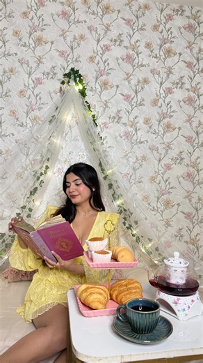 Yashita Rai on Instagram: "Dearest Reader, This author believes she is ready for the social season. 🐝🪶✨🫖🎀💌 . . . . . Lipstick: Nykaa x Bridgerton collection @mynykaa @napbynykaa @netflix_in @bridgertonnetflix . . . [ me after watching Bridgerton , Bridgerton season 4 , aesthetic , vintage , cottage core #aesthetic #bridgerton #bridgertonseason4 #softgirlera #bridgertonaesthetic ]"