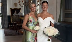 Pics: Very mixed reaction to mother of bride's dress at daughter's wedding