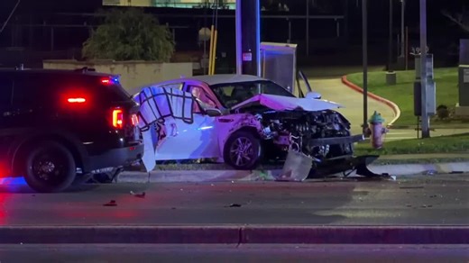 Scene video shows aftermath of fatal late-night crash in Pflugerville
