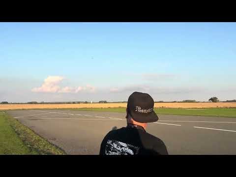 F104 Avonds fail drag chute test