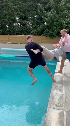 swimming pools are fun 😂