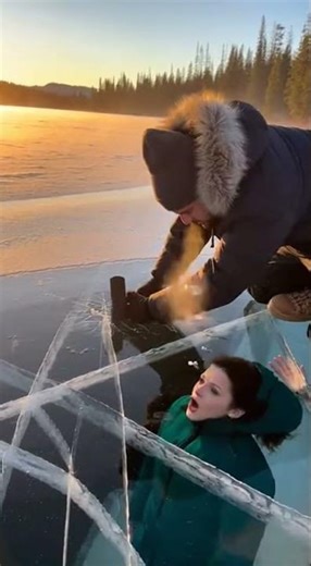 Real Ice Rescue Caught in Real TimeReal Ice Rescue Caught in Real Time