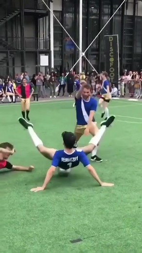 Videos de Blued en Español (@blued_espanol) con “sonido original - Blued en Español”