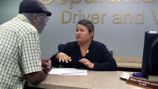 Expert advice: raise Minnesota driver's license fees
