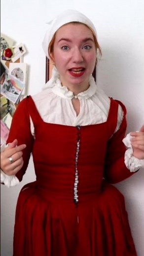 A Renaissance dress in ONE WEEKEND?!