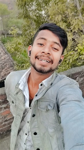 Achi Lagti Ho 🥰🥰 1M 50k ⎙36k ㅤ ⌲365k #flyxo