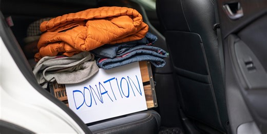 10 Things to Throw out ASAP in December, According to Professional Organizers