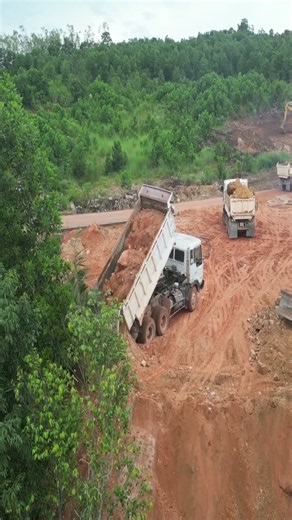 EP536 Dozer Pushing Stone Clearing Land with Trucks 15Ton Dumping on the Mountain