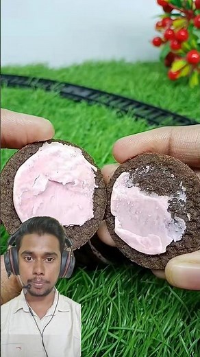 Oreo Pink Cream Unboxing & Tasting Review!