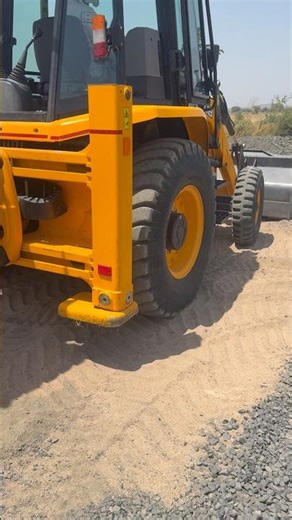 JCB 3dx Plus Loading