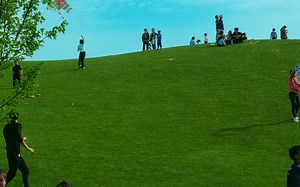 「 It's just a burning memory. 」