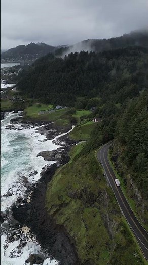 ✨ Is the Oregon Coast on your bucket list?! Oregon’s coast is road trip perfection