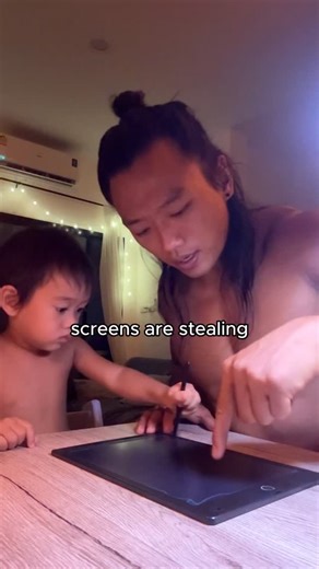 Jerome Tan | Transformation Coach on Instagram: "Screens are easy. Presence is harder. But one builds connection. The other builds dependence. Tag a parent doing a good job at limiting screen time."