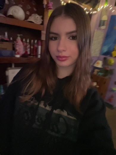 🖤✿𝓳𝓾𝓵𝓲𝓪✿🖤 (@julmoyer22)’s videos with Tim - Tim