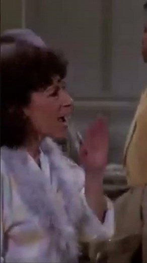 Cheers Cold Open | S6 E15 | Tale of Two Cuties