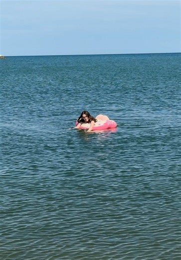 Let’s go for a swim 😅🫶🏻 | swim