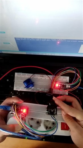 Wireless Joystick Control with NRF24L01 & Arduino! 🎮 #shorts #arduino #electronics #robotic