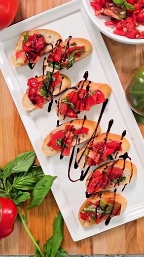 The BEST (EASY) Summer Appetizer-- Classic Tomato Bruschetta