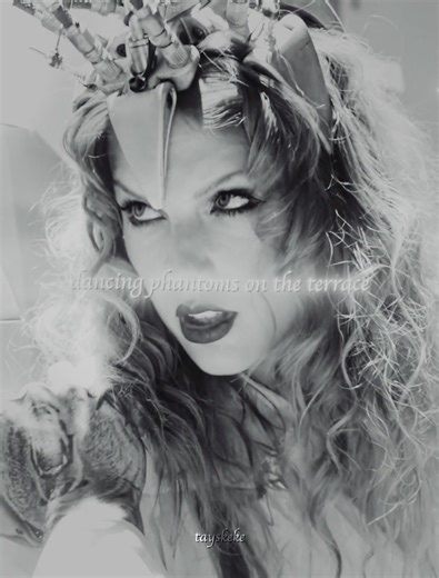 Taylor Swift's Reputation: Fave Songs and Dance Moves