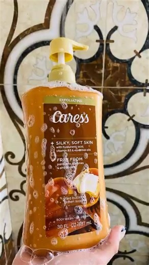 A body wash that exfoliates and hydrates 🫧 Winter weather can leave skin feeling tight and flaky, so gentle exfoliation helps lift dry buildup while hydration locks in softness, keeping your skin comfortable long after you rinse.🚿 | Caress