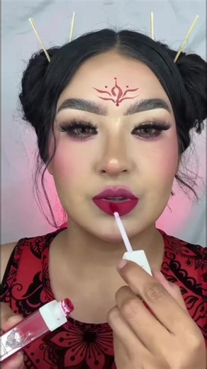 Lip swatch ♥️😍 Our beautiful model @Jackie's Makeup 2 . . Using our beautiful lipsticks . . . #lipstickswatch #lipsticktutorial #cosmeticbrand #parati #makeuptransformation