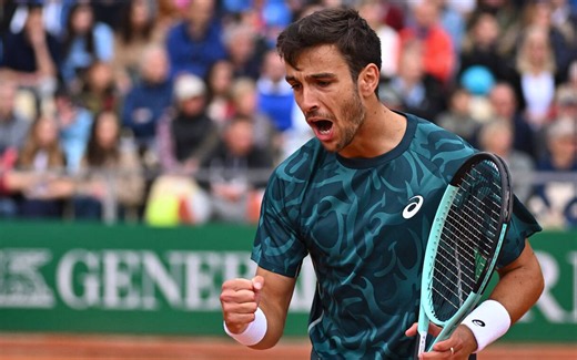Musetti ai quarti: Berrettini ko nel derby