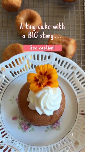 Baba au Rhum: the rum-soaked cake made iconic at Maison Stohrer. Learn more in Le Baking Club! 🧑‍🍳