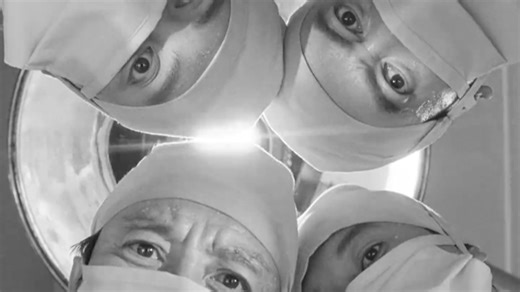 鬼子活体解剖美军，海水替代血液反复实验，甚至食用肝