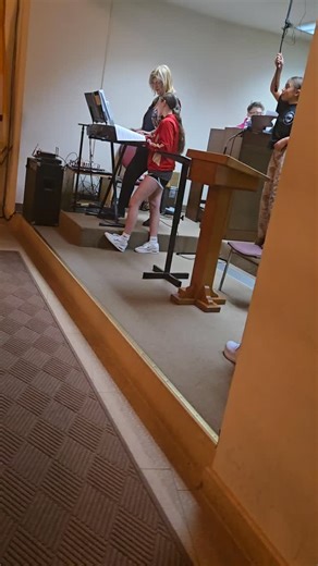 If there's a microphone she will find it 🥰#churchfamily #singer #musicalkids #6kids | Marisa Elias