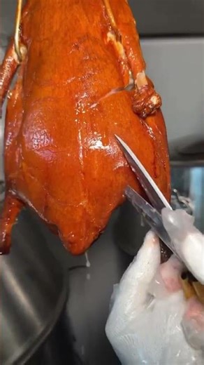 Real #crispy and #juicy #roast Goose