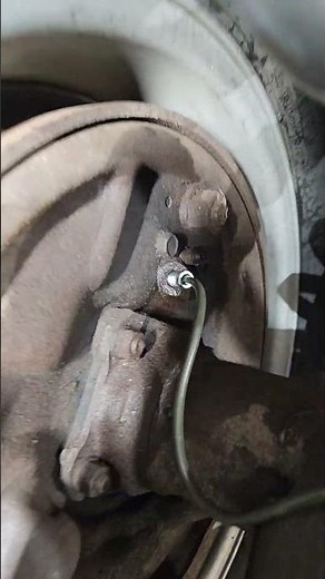 fixing this busted brake line #diy #oldschool