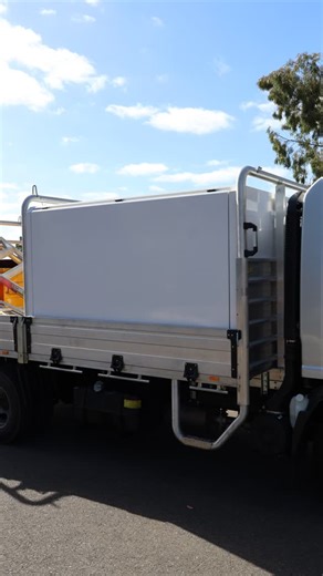 A custom canopy for our clients Isuzu NPR truck. Build included a premium style canopy, fixed onto his tray with adjustable shelving decked out on both sides for ample storage. Build yours today at www.precisiontc.com.au #isuzu #isuzunpr #truck #worktruck | Precision Trays & Canopies | Facebook
