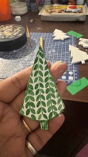 Making a clay Christmas tree from scratch for cozy handmade holiday decor. 🎄🤍 #christmascraft #claydecoration #diyholiday | D's life in USA