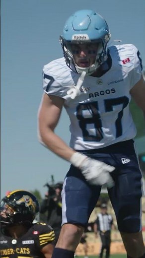 Jake Herslow with a BIG touchdown in the Labour Day Classic!