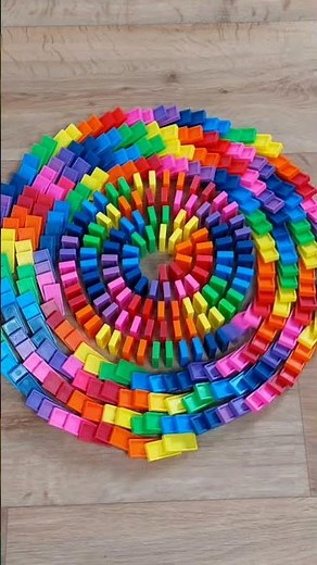 Watch Domino Circle Run on Table | Relaxing Color Domino Show