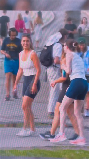 she was so confused 😂 SURPRISE FART 💨 | Humor Bagel