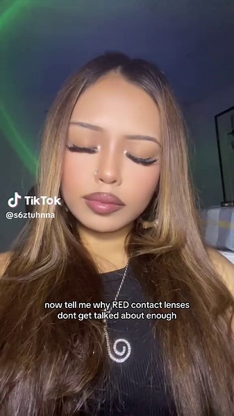 Red Contact Lenses: The Underrated Beauty Must-Have