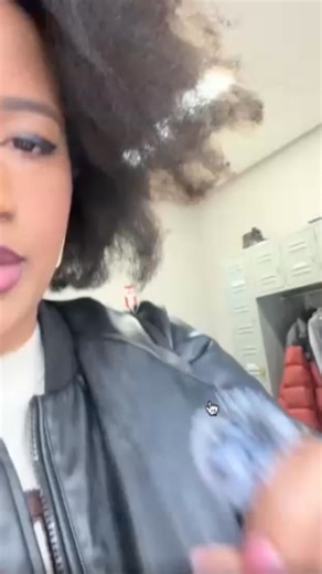 Kim went live to reveal something brand new — and this is one bundle you don’t want to miss. Introducing the NEW Spring Styler Bundle, a full curl routine designed to cleanse, hydrate, define, and fight frizz without heaviness or crunch. Right now, you can pre-order the entire bundle and save over $200 compared to purchasing each product individually. What’s inside the Spring Styler Bundle 👇🏾 🍯 Honey Hydration Shampoo — Gently cleanses while keeping curls soft, moisturized, and detangled. 💜 