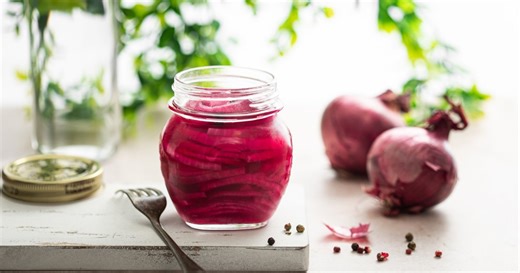 Les pickles d'oignons rouges de Yotam Ottolenghi