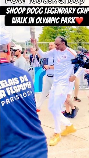 Snoop dogg legendary crip walk in Olympic Park❤️ #rap #hiphop #beats #rapper #shortsfeed #snoopdogg