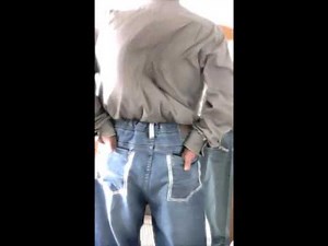 Graues Hemd aufgeblasen - Grey shirt blown up