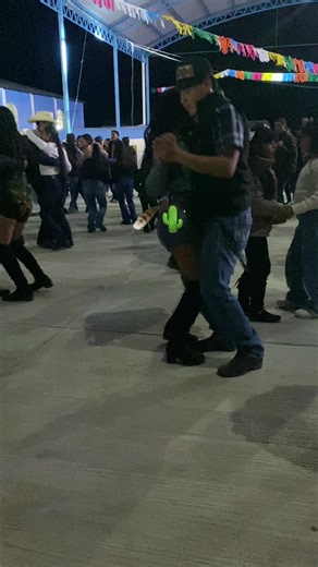 Un cortito 🌵 #bailes de rancho 🌵 #bailestiktok 🤠 #fypシ゚ 🌵🤠 #parati 🌵🤠 #divertido 🤠🤠🌵