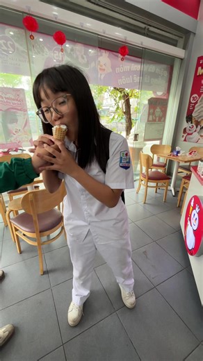 quay lại lần 2 nên k có kem dou