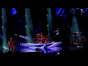Supermassive Black Hole | Muse | The Wow! Signal Tour | Milwaukee