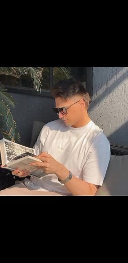 Momo as a book lover 😍🥰❤️ #MohsinKhan #Mohsin #Momo #booklover | KaiRa/ShiVin Lovebirds Forever