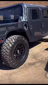 Humvee Hummer H1 🦾 | The Expeditioner
