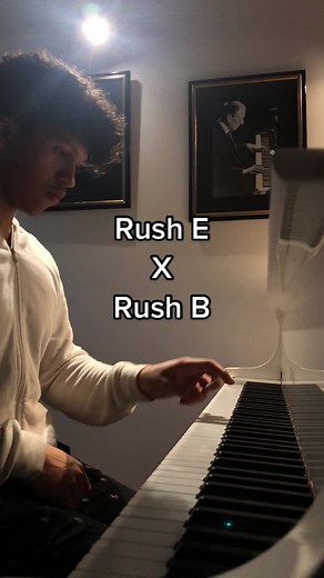 It’s hard #piano #rushe #pianotok #pianist #foryou #pourtoi