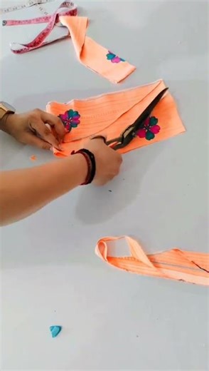 baju design ki cutting and stitching #trending #fashion #silaisikhe #diy #shorts