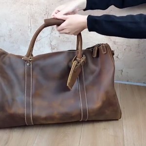 Leather Duffle Bag – Durable Travel & Gym Bag for Men & Women, Stylish Weekend Bag with Multiple Compartments